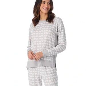 CUDDL DUDS: HEART-SHAPE PAJAMA SET